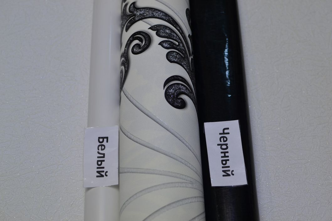 Шпалери вінілові на паперовій основі ArtGrand Bravo білий 1,06 х 10,05м (81214BR40)