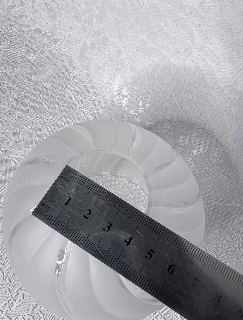 Плафон люстри, діаметр верхнього отвору 4.4 см, висота 11 см, Білий