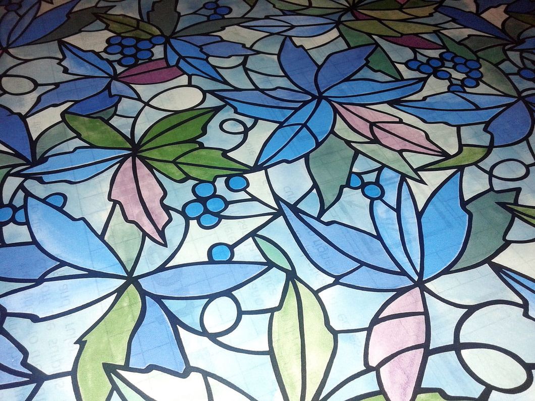Самоклейка декоративная GEKKOFIХ витраж разноцветные цветы 0,45 х 15м (11813)
