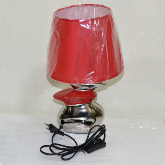 Лампа настольная, 1 лампа, красная, высота лампы - 30 см, диаметр абажура - 20 см., Красный
