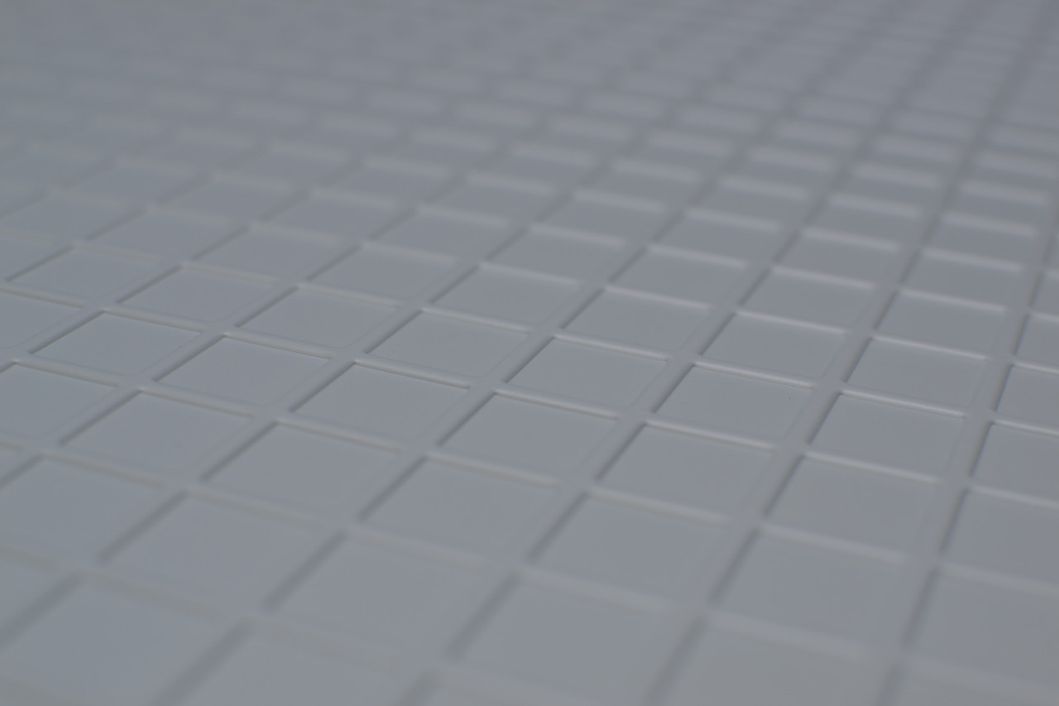 Панель стінова декоративна пластикова плитка ПВХ "Фонова Біла" 957 мм х 477 мм, Білий, Білий
