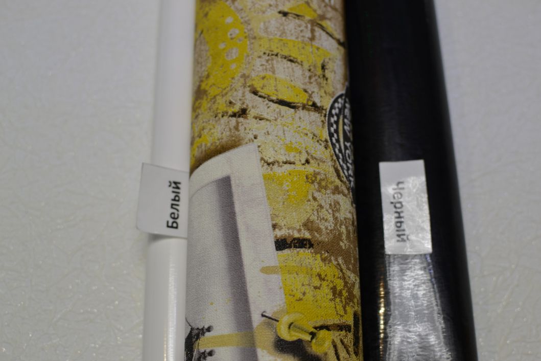 Шпалери вінілові на флізеліновій основі ArtGrand Bravo жовтий 1,06 х 10,05м (81153BR23)