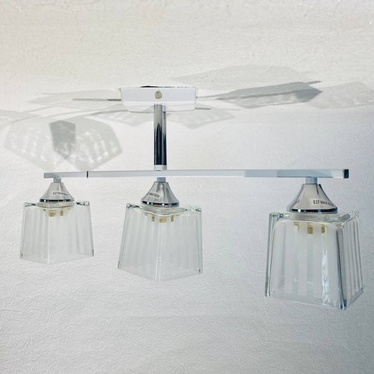 Люстра 3 лампы, белая в гостиную, спальню стекло в классическом стиле (XA1394/3), Белый, Белый