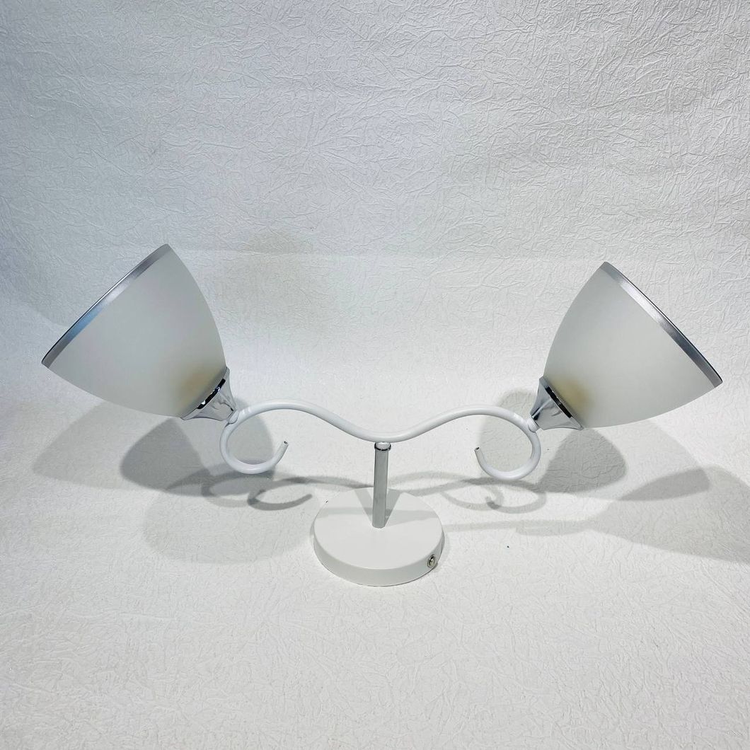Люстра 2 лампы, белая в гостиную, спальню стекло в классическом стиле (XA1451B/2), Белый, Белый