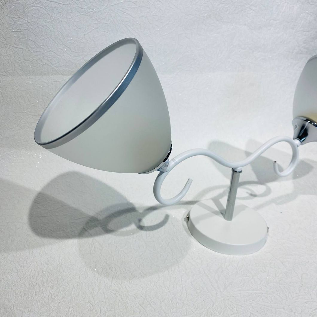 Люстра 2 лампи, біла у вітальню, спальню скло в класичному стилі (XA1451B/2), Білий, Білий