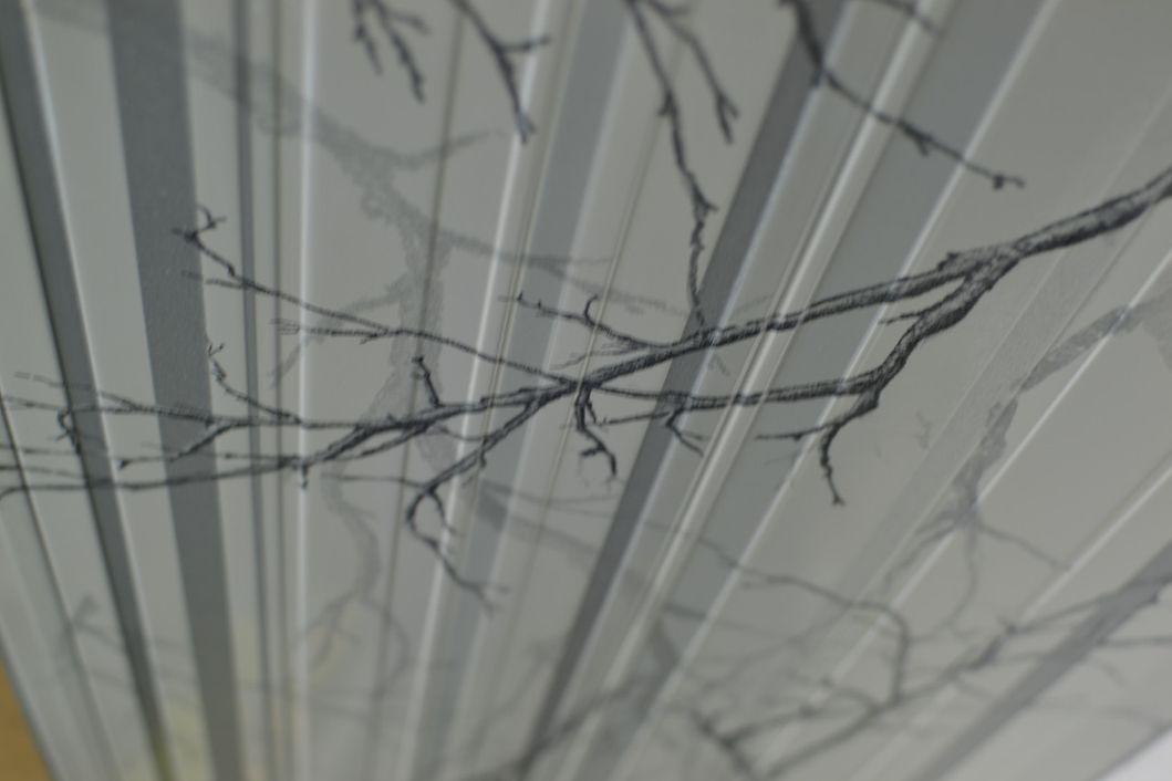 Панель стінова декоративна пластикова ПВХ "Гілка сіра" 957 мм х 480 мм, серый, Сірий
