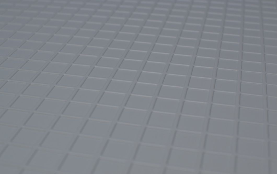 Панель стеновая декоративная пластиковая камень ПВХ "Пластушка Черно-белая" 977 мм х 496 мм, серый, серый