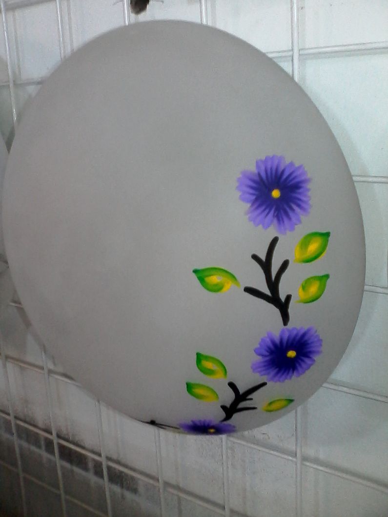 Настенный и потолочный светильник "Таблетка", 1 лампа, цветы диаметр 22 см, Белый, Белый